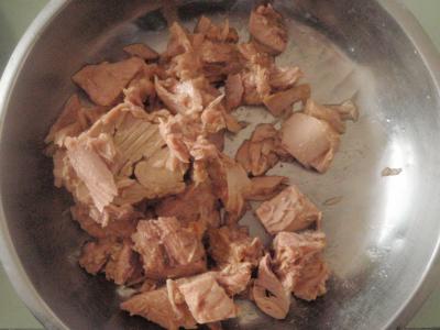 China Various Specification Canned Tuna Chunks In Vegetable Oil 3 Years Shelf Life for sale