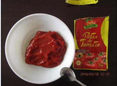 China Pasta de tomate enlatada deliciosa do gosto, molho de tomate para a massa 12 - 14% Brix à venda
