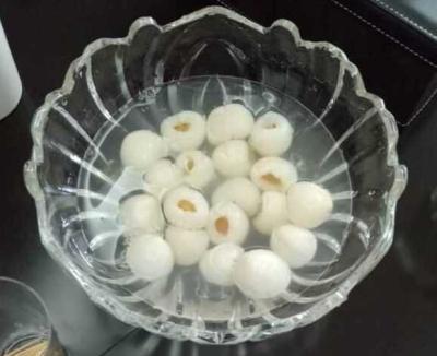 China Conjunto que restaura la estación fresca de la fruta del lichi, recientemente comidas congeladas en el tarro de cristal en venta