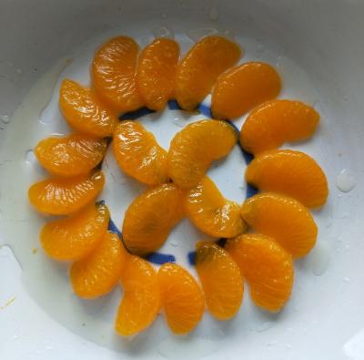 China Bestseller- köstliche in Büchsen konservierte Mandarine im Sirup mit Geschmack-Hersteller-Großhandel-frischer Nahrung der hohen Qualität süßer zu verkaufen