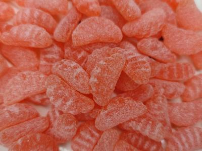 China 3g 13g Orange Segment Shape Starch Sweet Gummy Candy for sale