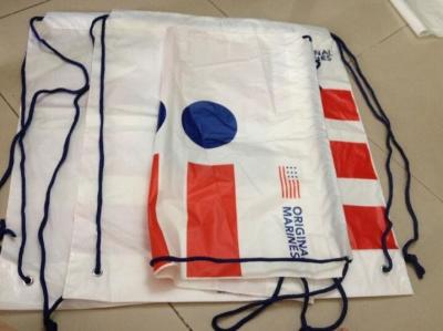China Os sacos biodegradáveis da lavanderia do curso do hotel personalizaram o cordão do logotipo à venda