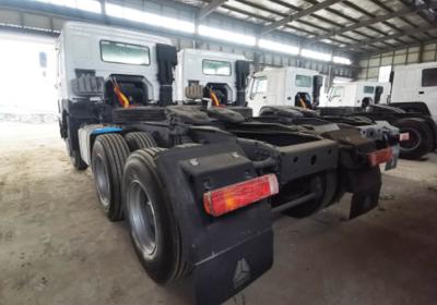 China 8800kg Second Hand Tractor Head 420HP 10 Wheeler Howo A7 Tractor for sale