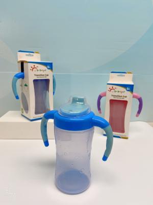 Китай BPA свободное 260ml чашка Sippy 9 унций с мягким Spout продается