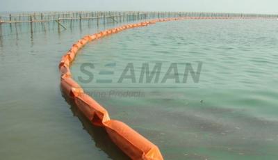China Solid Floating Pvc Oil Containment Boom With Balast Chain And Shackle for sale