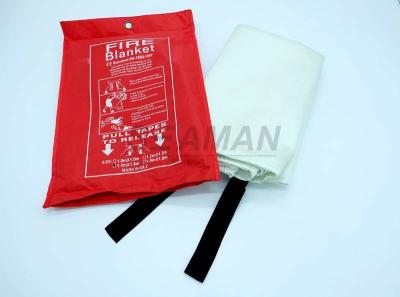 China Rote Taschen-Marinefeuerbekämpfungs-Ausrüstungs-Faser-Glas-Feuer-Decke PVCs EN1869 zu verkaufen
