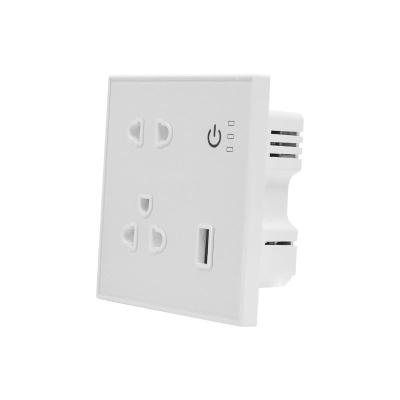 China 480X320 IPS Smart Plug Socket Wifi Alexa Electrical Outlet Universal for sale