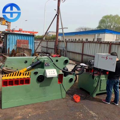 China 160 Ton Pressure Sheared Edge Size 700mm Alligator Metal Shear for sale