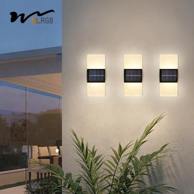 China Acrylic Led Outdoor Wall Sconce LED Solar Powered Lights Cold White Light for sale