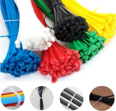 中国 3*200mm Zip Cable Ties Nylon 66 Plastic Cable Tie Self Locking 販売のため