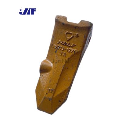 中国 DH470掘削機のバケツの歯の高い硬度の合金鋼鋳造2713 - 1271 販売のため
