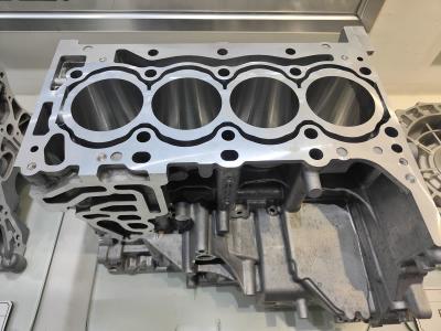 China Partes de fundición a presión de aleación de aluminio Bloque de motor para motor de automóviles en venta