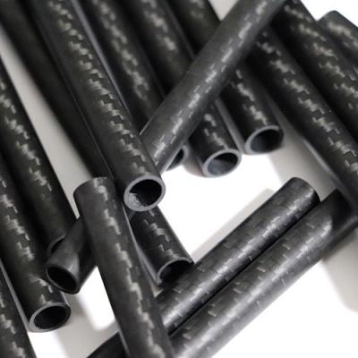 Китай 2 x 2 Twill Weave Woven Finish Carbon Fibre Tube High Grade Roll Wrapped продается
