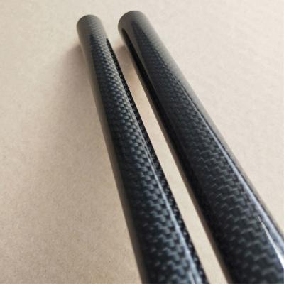 Chine Surface brillante à hautes températures de résistance thermique de tube de fibre de carbone de la résine époxyde 3K à vendre