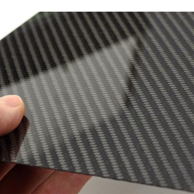 China tela cruzada flexible 3K del CNC de las hojas ultra finas de la fibra de carbono de 0.3m m brillante en venta