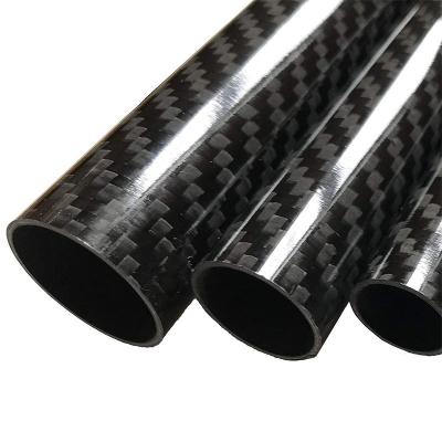 China O tubo lustroso da fibra do carbono da sarja 3K de pouco peso oval dá forma a 1.5g/Cm3 à venda
