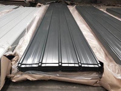 中国 GI Hot Dip Galvanised Metal Corrugated Roof Sheets Z90 S320GD 0.95mm 販売のため