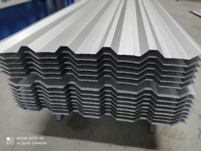 China RAL Color PPGI Roof Sheet Trapezoidal Metal Roof And Cladding Valspar PVDF G30 zu verkaufen