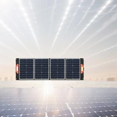 Chine Pieds réglables Panneau solaire pliable noir de 200 W pour recharger une batterie de 12 V en camping à vendre