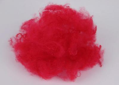 Китай Красивое высокое волокно цепкости ПСД, красный цвет повторно использовало полиэфирное волокно 1.5д*38мм продается