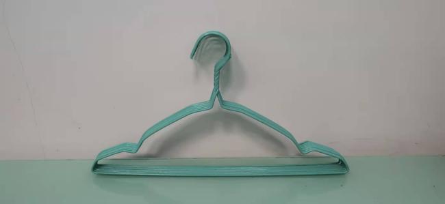 PVC-coated steel wire hanger samples produced by the machine