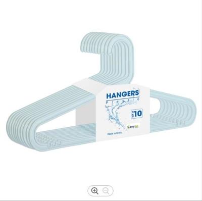 China PP Thick Plastic Hangers Adult Clothes Plastic Garment Hangers for sale