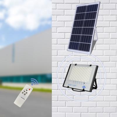 China 25w Outdoor LED Solar Flood Lights Lamp 6000K Color Temperature for sale