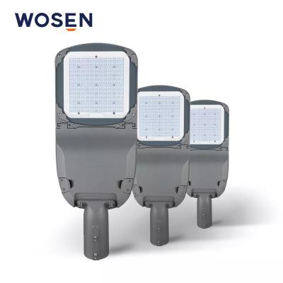 China Ip66 Waterproof LED Solar Street Lights 50W 100W 150W For Outdoor Roads for sale