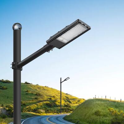China Outdoor Industrial All In One Solar Street Lights 150w Powerful 180 Degree for sale