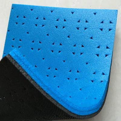 Chine 12 mm d'épaisseur PE mousse coussinet de choc à cellule fermée 20 mm coussinet de choc sous-couche pour l'herbe artificielle à vendre