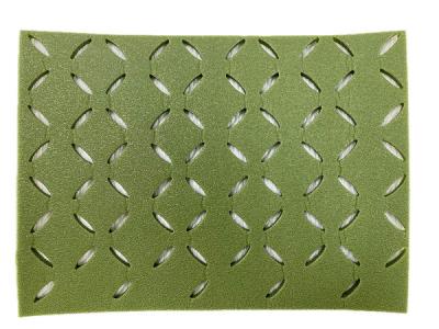China Perforados almohadillas de choque espuma PE 70 Densidad para hierba artificial en venta