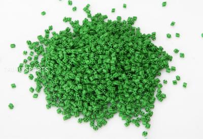 China La FIFA aprobó la hierba artificial de goma verde llena para el granuel lleno del funcionamiento al aire libre en venta