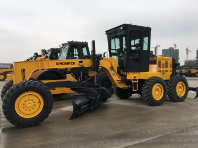 China 2200 Rmp Heavy Equipment Motor Grader Hydraulic M135 Road Construction Machinery for sale