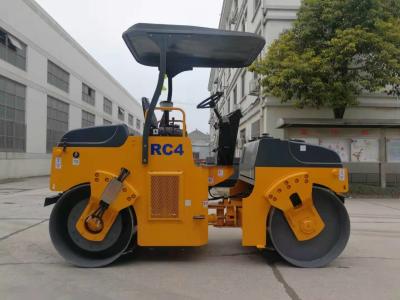 China 4000kg Vibratory Road Roller Variable Speed Roller Road Machine for sale