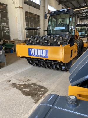 China 1500mm Roadway Compactor With China Roller XCMG And Pad Food for sale