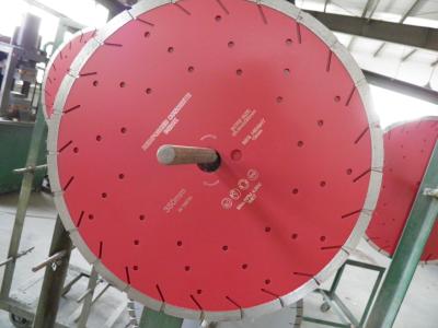 China 350mm Diamond Concrete Saw Blades for  For Cutting Reinforced Concrete Structures, Road Construction for sale