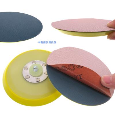 中国 5 Inch PSA Hook And Loop Sanding Discs Aluminum Oxide For Polishing And Sanding 販売のため