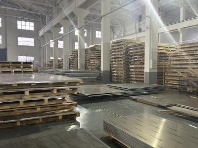 Китай Устойчивость к коррозии 2124 T851 Алюминиевая плита 25-45HB Твердость продается