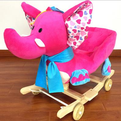 中国 美しいピンクの緑動物の赤ん坊のロッキング チェアのおもちゃの Elephent 環境友好的な 60*33*55cm SGS 販売のため