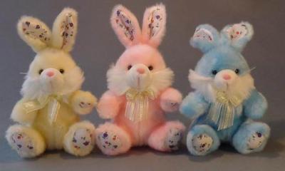 中国 長い毛のプラシ天のイースターのウサギの小さい詰められたおもちゃ、黄色/ピンク/青 販売のため