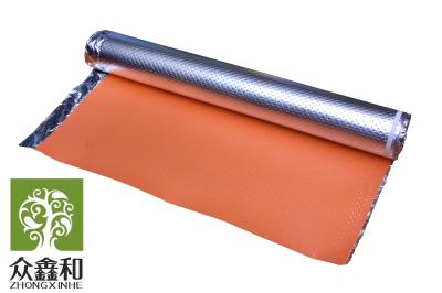 China Subsuelo de calefacción por suelo radiante perforado de 2 mm Subsuelo de espuma Ixpe duradero de papel de aluminio en venta
