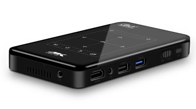 Chine 4K noir Mini Portable Projector Dustproof Waterproof Android traçant le projecteur de DLP à vendre