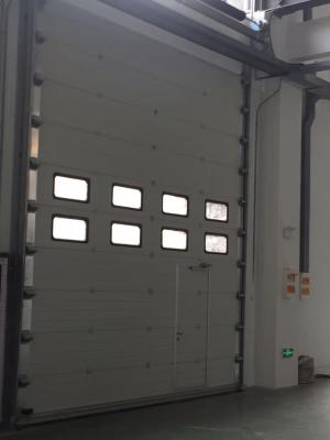 China Armazém Logística Portas seccionais industriais Portas seccionais de garagem isoladas à venda