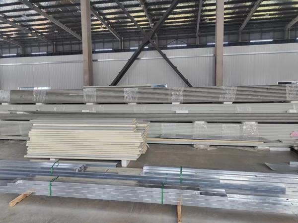 Quality Galvanized Steel Industrial Sectional Doors Wind Resistant Internal Polyurethane for sale