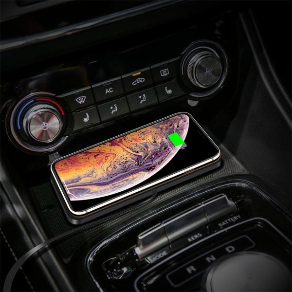 Quality 15 Watt Universal Car Wireless Charging Pad Automatic Detection And Switching for sale