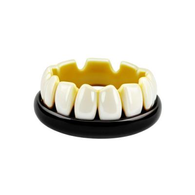 中国 Experienced Craftsmanship The Backbone Of Our Ceramic Dental Crowns 販売のため