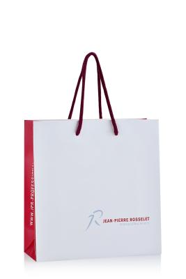 China Os sacos de papel marcados comerciais personalizaram para a beleza 25cmx10cmx26cm à venda