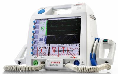 Китай Машина дефибриллятора удара сердца аварийной ситуации Schiller Defigard 5000 используемая для того чтобы возродить приведенное сердце продается