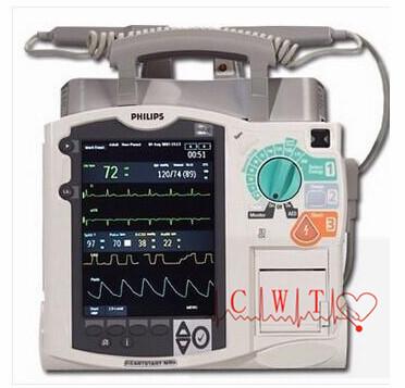 China Máquina del corazón de 12 AED de la pulgada, máquina usada adulto de la descarga eléctrica para el corazón en venta