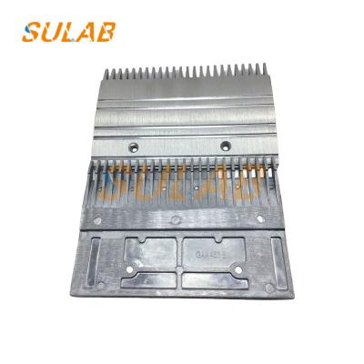 Chine Otis Escalator Spare Parts 24 / 23 Tooth Aluminum Alloy Comb Plate XAA453CD GAA453BM à vendre